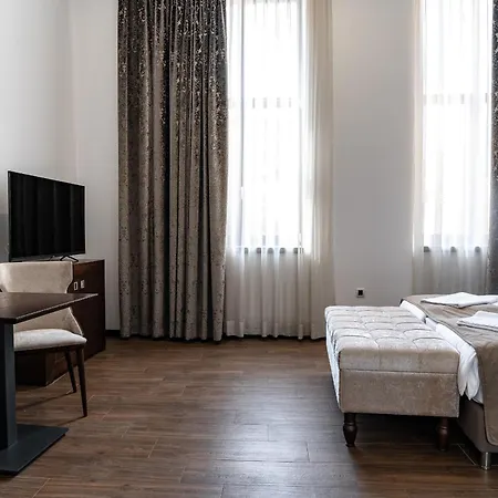 Aparthotel Astral