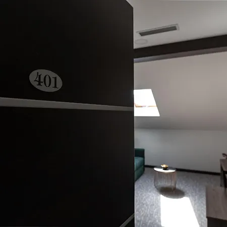 Astral Aparthotel *