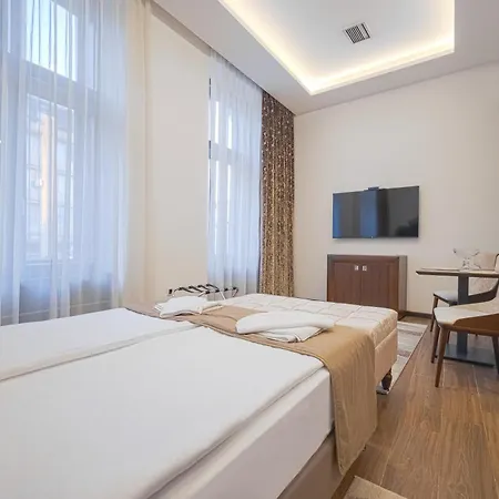 Astral Apart Otel 4*